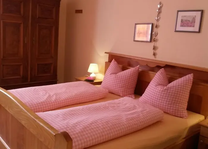 Bio Gesundheitshof Daxinger مزرعة للإقامة موندزي